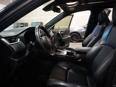 Used 2020 Toyota RAV4 XSE AWD/4WD image 9