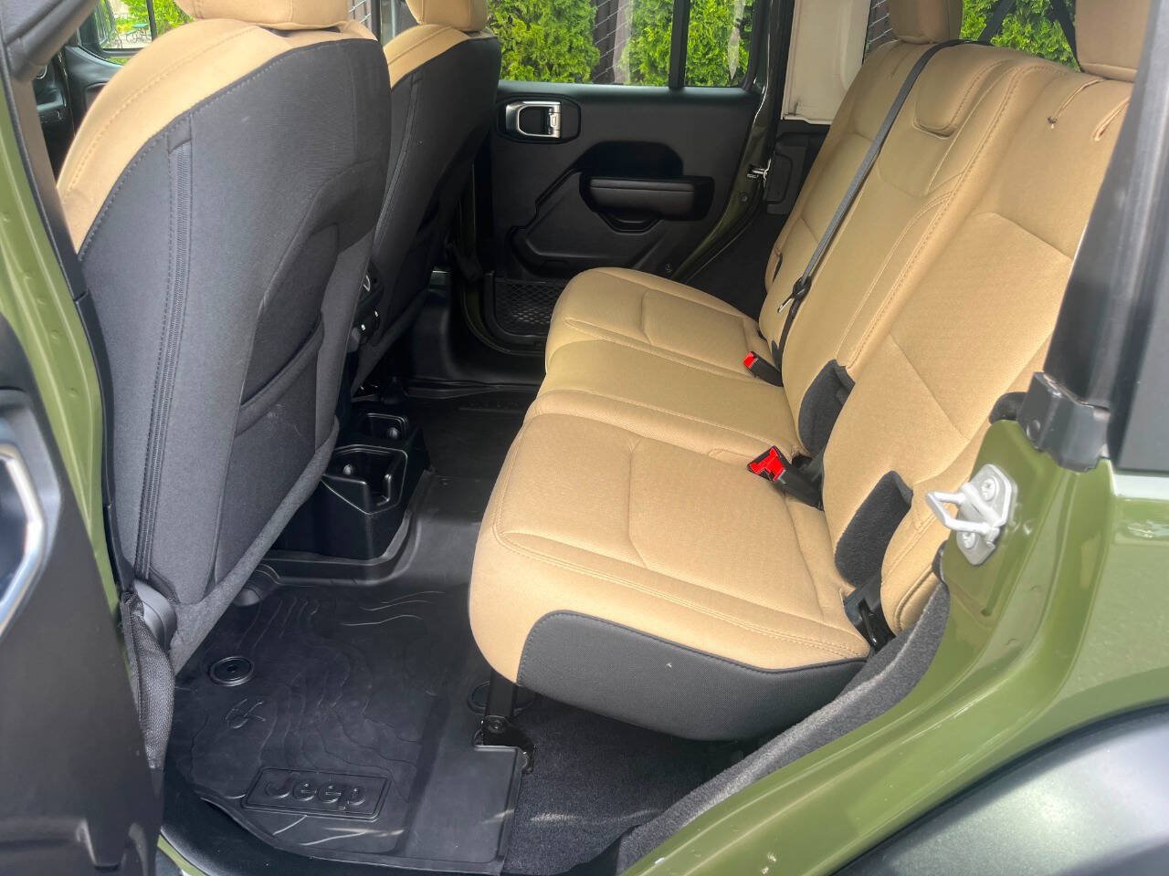 Used 2021 Jeep Wrangler Unlimited Sport AWD/4WD image 9