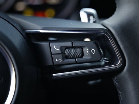 New 2026 Porsche Macan image 39