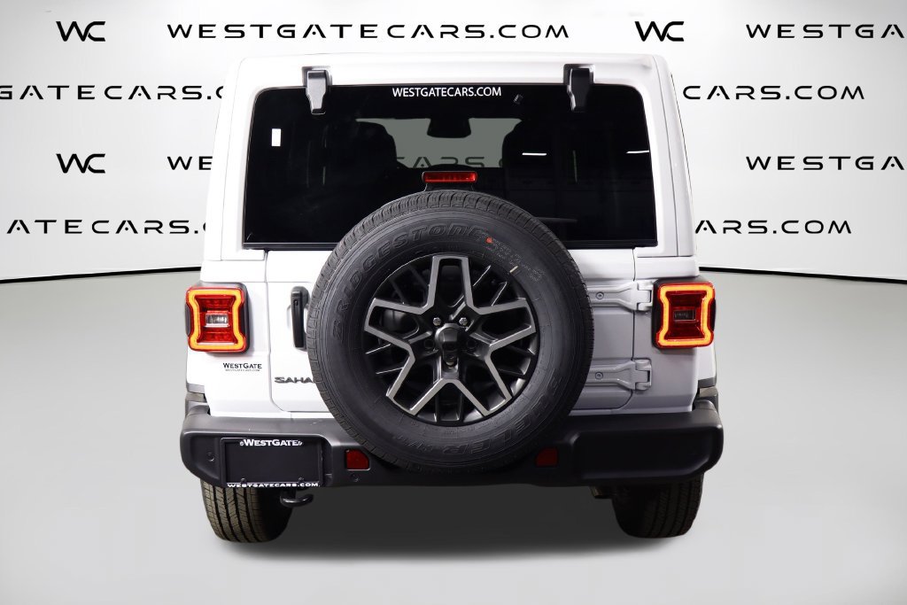 New 2027 Jeep Wrangler Unlimited Sahara AWD/4WD image 4