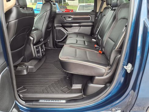 Used 2020 RAM 1500 Laramie AWD/4WD image 19