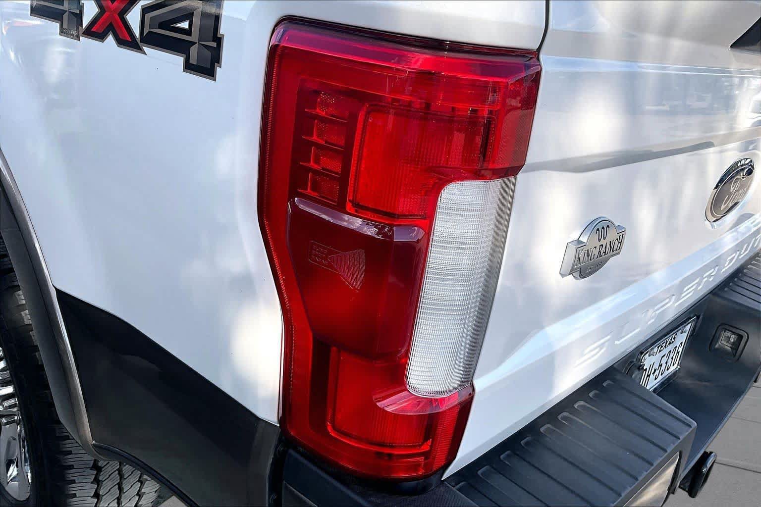 Certified 2019 Ford F250 King Ranch w/ King Ranch Ultimate Package AWD/4WD image 28