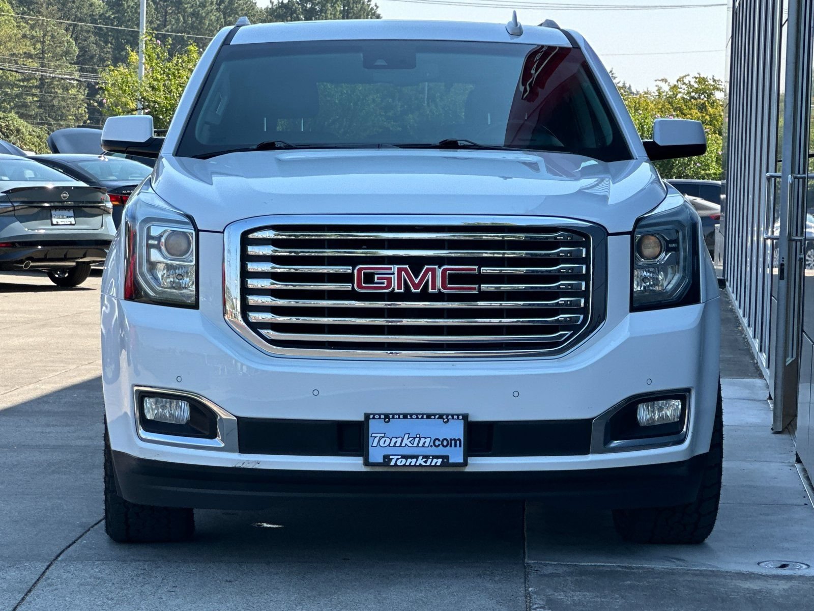 Used 2018 GMC Yukon SLT w/ Premium Edition AWD/4WD image 8