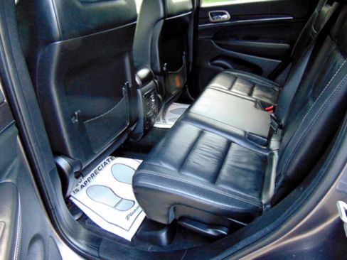 Used 2014 Jeep Grand Cherokee Limited image 9