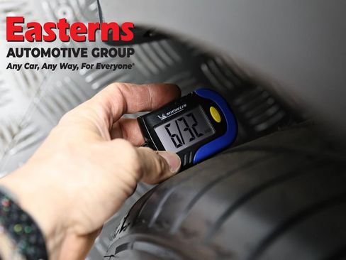 Used 2021 Tesla Model Y Performance image 23