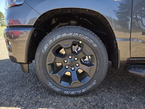 New 2026 RAM 1500 Express image 21