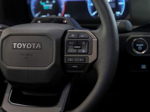 Used 2025 Toyota Land Cruiser image 46