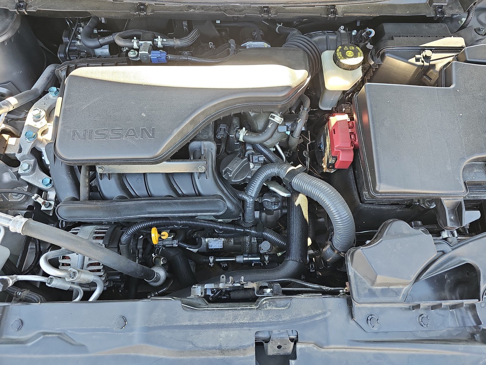 Used 2020 Nissan Rogue Sport SV w/ Technology Package FWD image 32