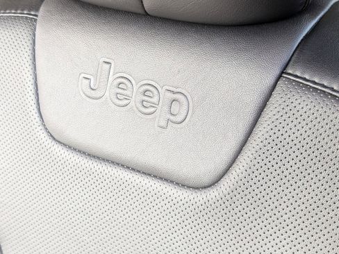 Used 2022 Jeep Cherokee Latitude Lux image 17