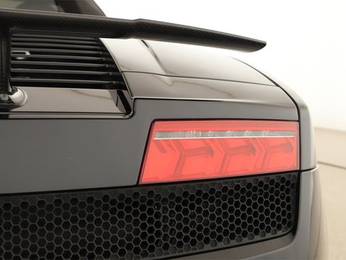 Used 2012 Lamborghini Gallardo LP 570-4 Performante image 30