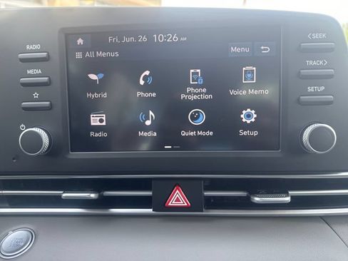 Certified 2026 Hyundai Elantra Hybrid FWD image 19