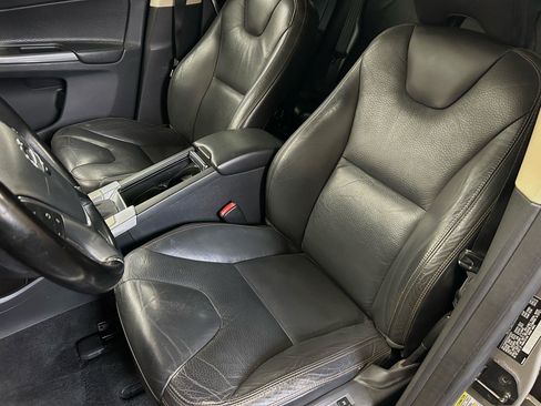 Used 2013 Volvo XC60 T6 image 10