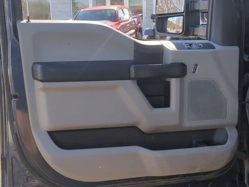 Used 2019 Ford F350 XL w/ Power Equipment Group image 11