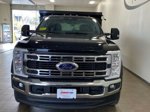 New 2025 Ford F550 4x4 Regular Cab Super Duty image 3