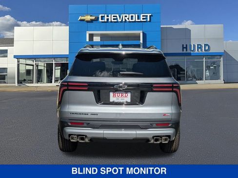 New 2026 Chevrolet Traverse Z71 w/ LPO, Floor Liner Package image 5