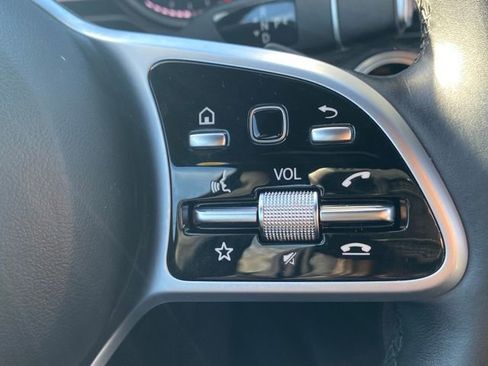 Used 2019 Mercedes-Benz E 300 4MATIC image 44