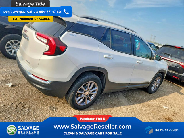 Used 2022 GMC Terrain SLT w/ Infotainment Package II AWD/4WD image 4