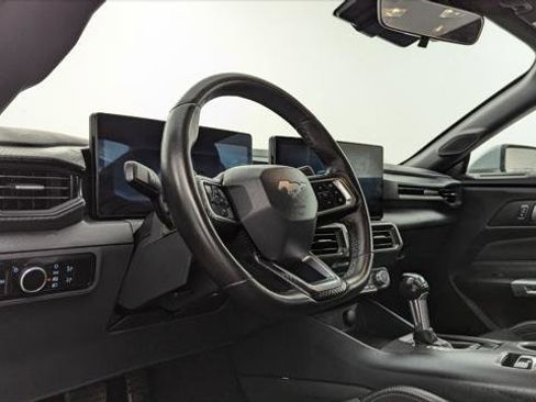 Used 2024 Ford Mustang Coupe image 21