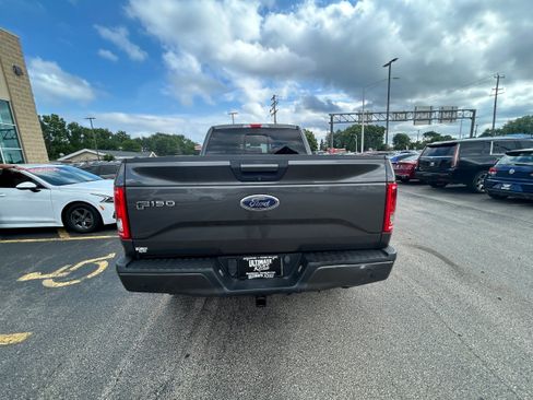 Used 2017 Ford F150 XLT w/ Equipment Group 302A Luxury AWD/4WD image 4
