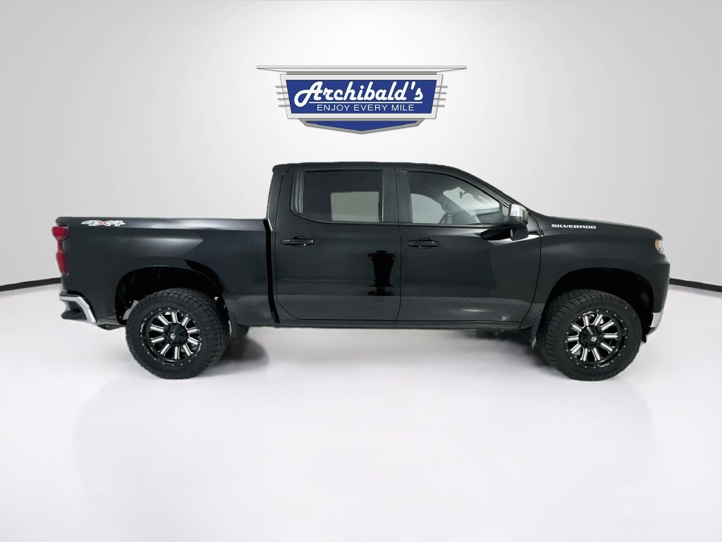 Used 2020 Chevrolet Silverado 1500 LT w/ Fleet Comfort Package AWD/4WD image 9