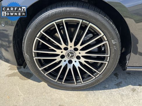 Used 2022 Mercedes-Benz C 300 Sedan w/ Exclusive Trim Package image 13