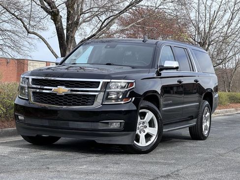 Used 2016 Chevrolet Suburban LT image 1