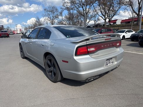 Used 2012 Dodge Charger SXT Plus image 6