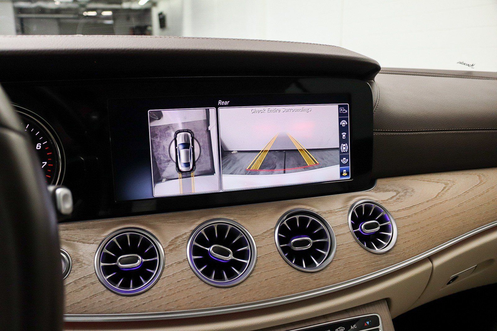 Used 2019 Mercedes-Benz E 450 Coupe image 28