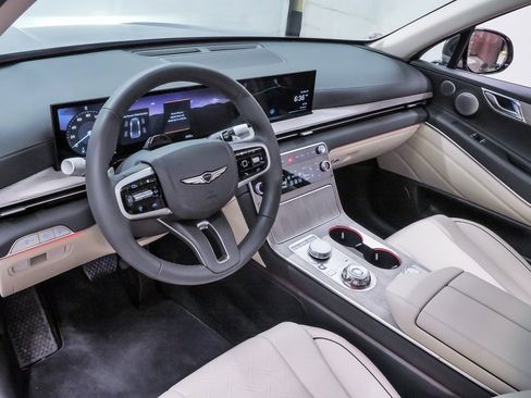 Used 2026 Genesis GV80 2.5T Advanced image 2