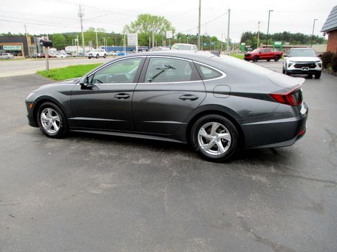 Used 2022 Hyundai Sonata SE w/ Cargo Package image 8