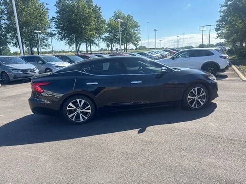 Used 2017 Nissan Maxima Platinum FWD image 10