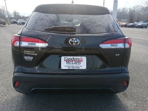 Used 2024 Toyota Corolla Cross LE w/ Moonroof Package image 4