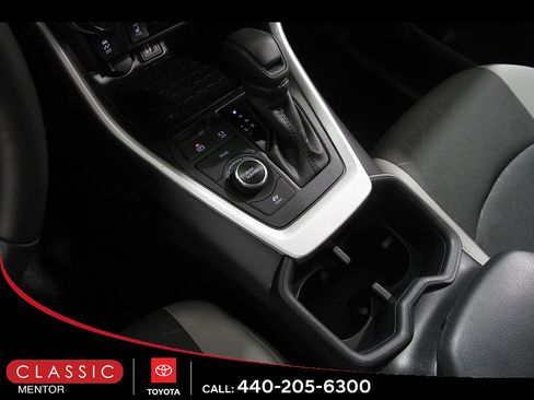 Used 2025 Toyota RAV4 XLE w/ Convenience Package AWD/4WD image 15