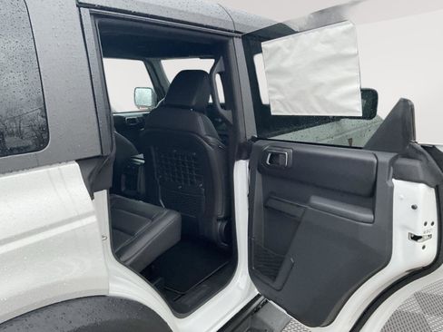 New 2025 Ford Bronco Badlands AWD/4WD image 13
