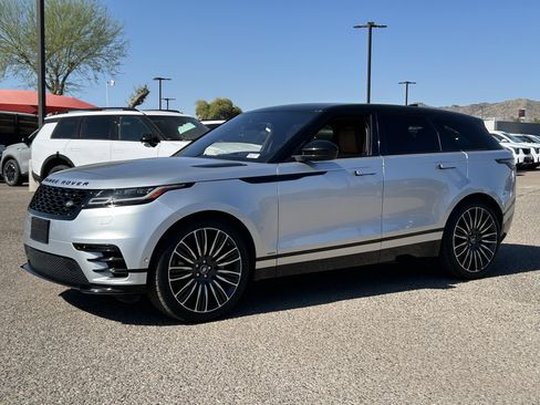 Used 2019 Land Rover Range Rover Velar R-Dynamic HSE image 2