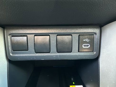 Used 2023 Toyota Corolla Cross LE image 32