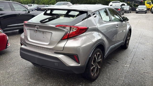Used 2020 Toyota C-HR XLE FWD image 8