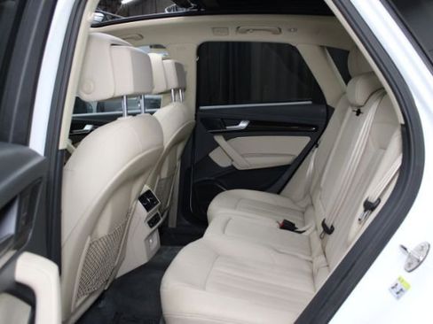 Used 2018 Audi Q5 2.0T Premium Plus w/ Premium Plus Package image 23