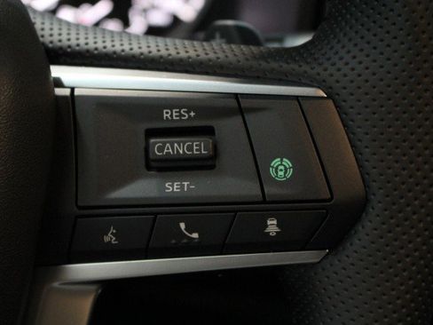 New 2025 Mitsubishi Outlander SE image 10