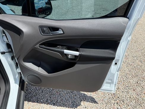 Used 2020 Ford Transit Connect XLT FWD image 13