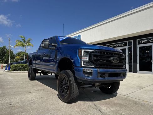 Used 2022 Ford F250 Lariat w/ Black Appearance Package AWD/4WD image 30
