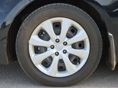 Certified 2025 Toyota Corolla LE image 11