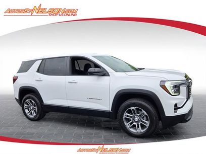 Used 2025 GMC Terrain Elevation