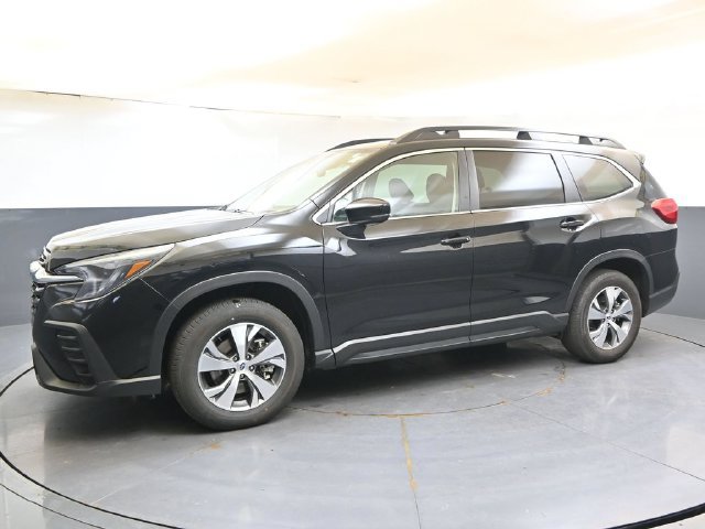 Used 2025 Subaru Ascent Premium AWD/4WD image 2