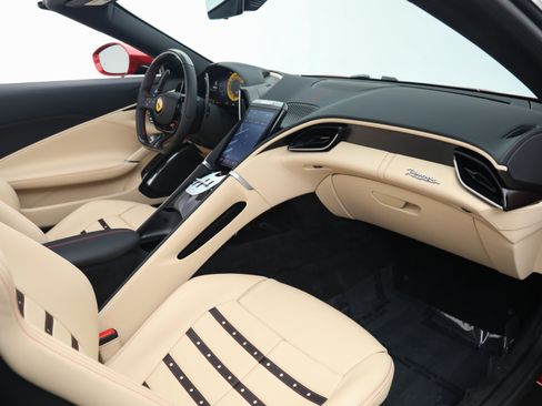 Certified 2025 Ferrari Roma Spider RWD image 23
