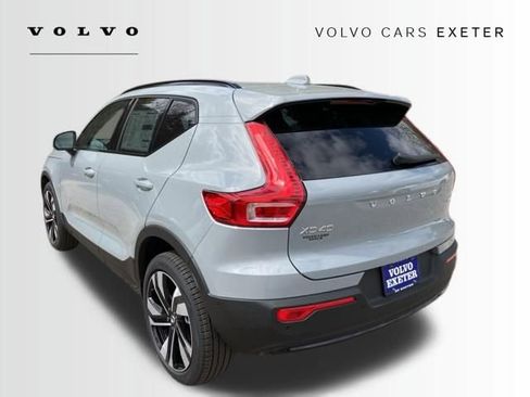 New 2026 Volvo XC40 B5 Plus w/ Climate Package AWD/4WD image 5