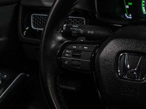 Used 2025 Honda Civic Sport Touring image 16