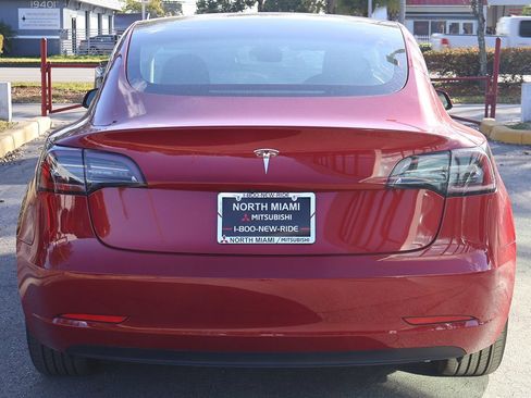 Used 2023 Tesla Model 3 Standard Range image 10