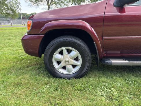 Used 2002 Nissan Pathfinder SE AWD/4WD image 37