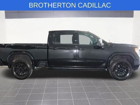 Used 2022 GMC Sierra 2500 Denali w/ Denali Black Diamond Edition AWD/4WD image 10